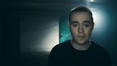 Jungle - feat. Maverick Sabre; Explicit; Blurred version without end slates