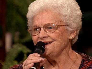 Mama's Teaching Angels How To Sing - Live