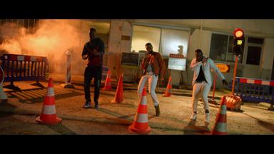 Dernier arrêt (feat. Dadju & Abou Debeing)