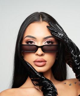 L