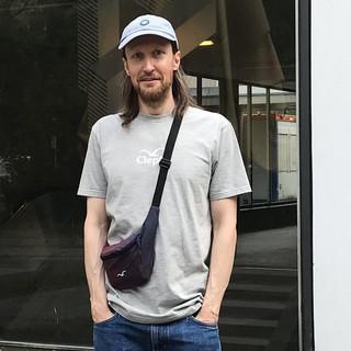 DH