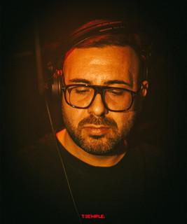 AL