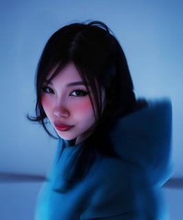 V