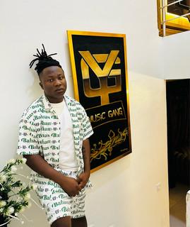 YG