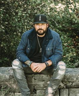DJ