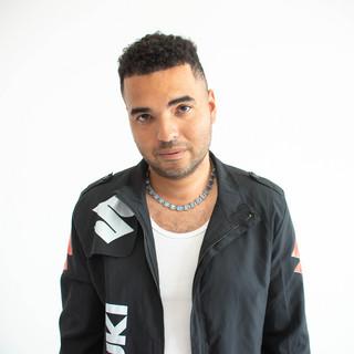 JJ
