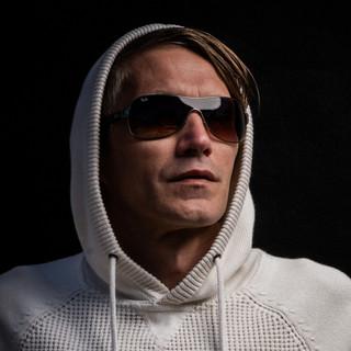 TH