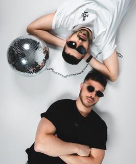RI
