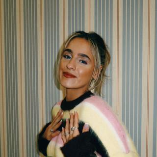 B