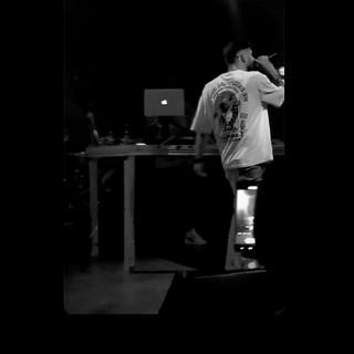 AB