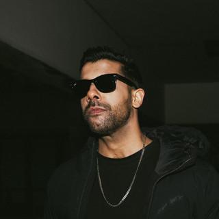 SI