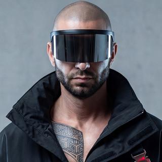 EM