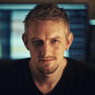 DJ
