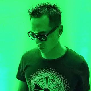 DJ