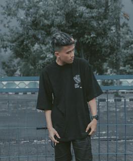 DY