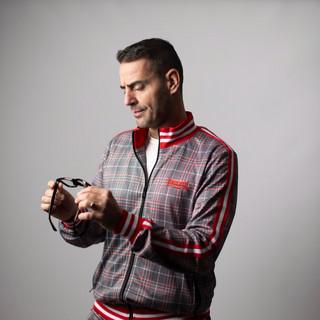 AV