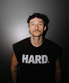 JS