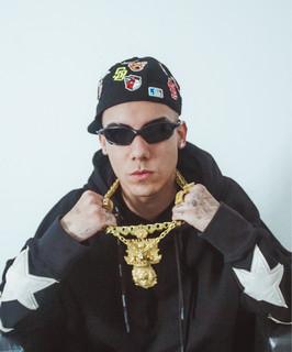 L