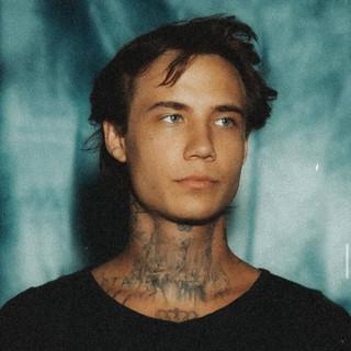 ZÉ