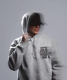 G)