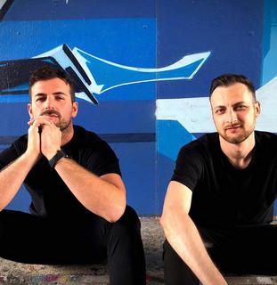 SJ