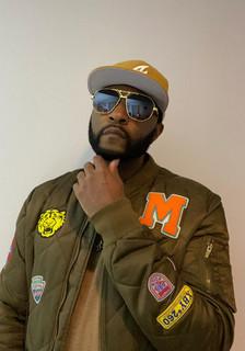 DJ