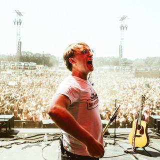MG