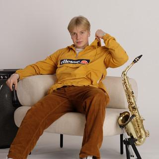 L
