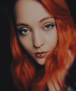V