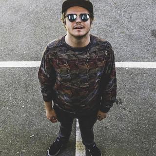 D1