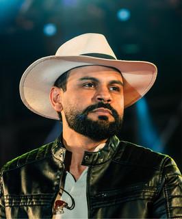 TR