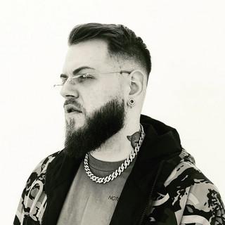 LJ