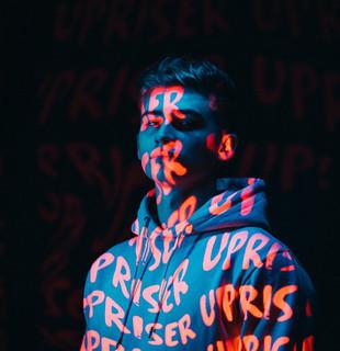 U