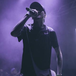 AM