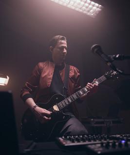 AL