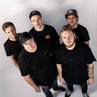 SR
