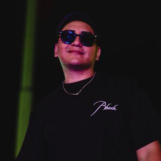 AB