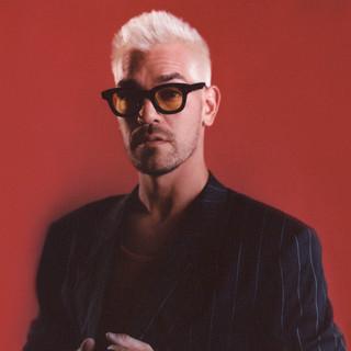 MR