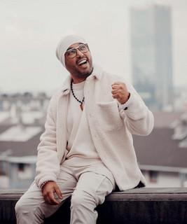 DY