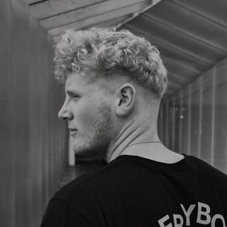 BB