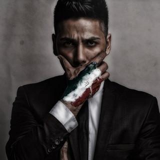 YB