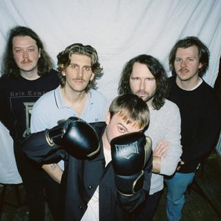 TR