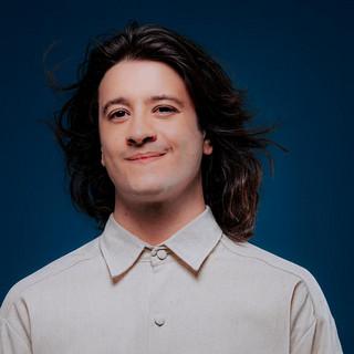 P)