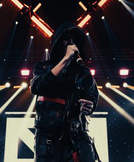 EM