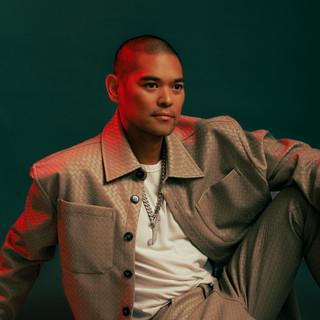 JR