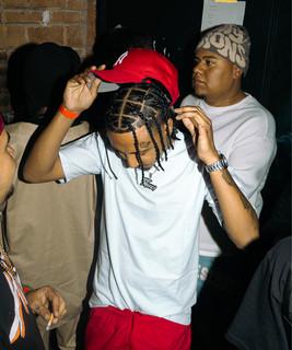 YB