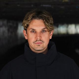 SW