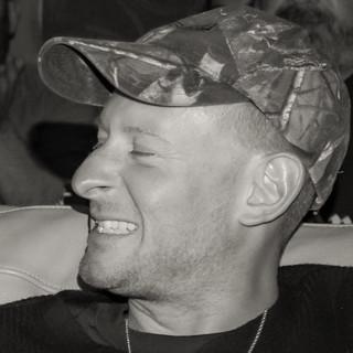 ES