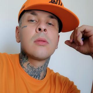 ES