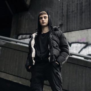 SR